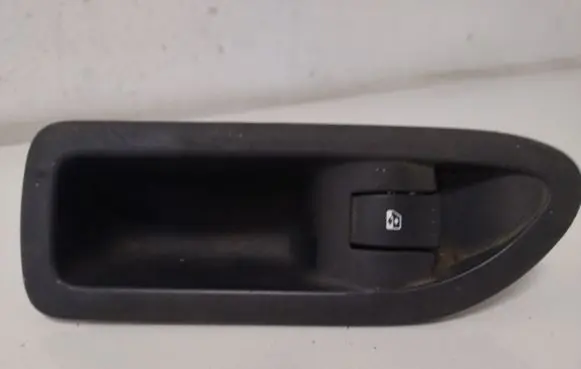 Renault Laguna II Electric window control switch 8200016013