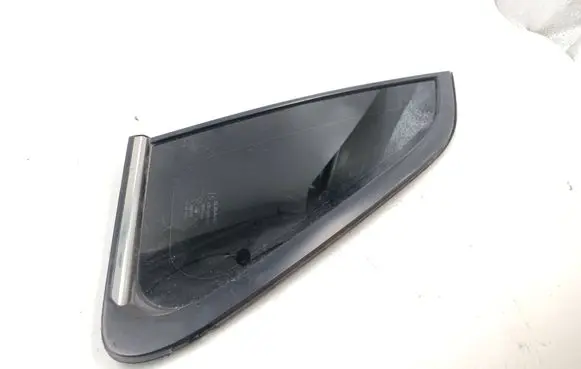 Subaru Impreza III Rear side window