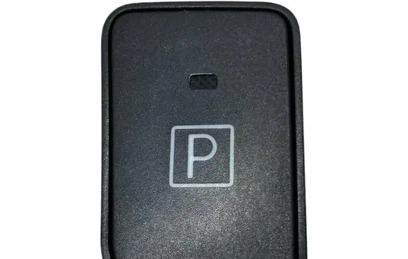 Toyota Auris E180 Other switches/knobs/shifts OYT25447 84718-02060