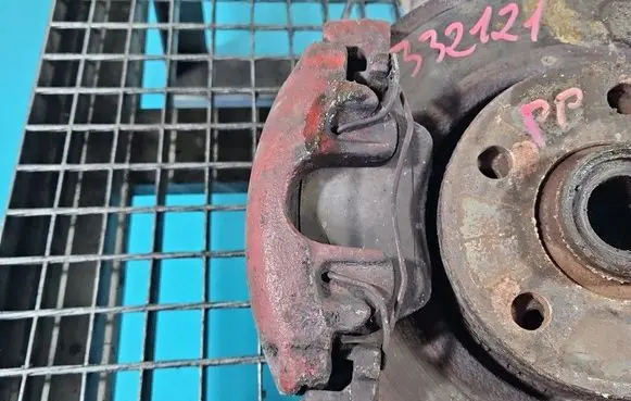 Volkswagen PASSAT B5.5 Front brake caliper IMPRK1582335