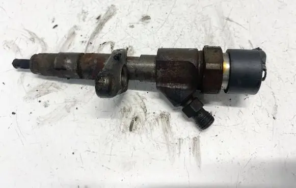 Volvo S40, V40 Fuel injector 7700111014