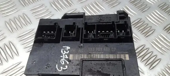 Volkswagen Caddy Comfort/convenience module 1K0959433CP 1T2971858