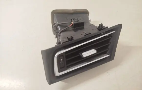 BMW 7 F01 F02 F03 F04 Dashboard side air vent grill/cover trim F3911586108