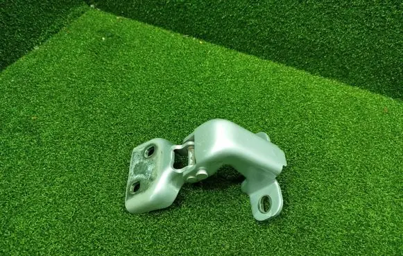 Renault Trafic III (X82) Front door upper hinge 804005400R