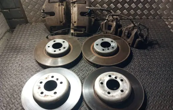 BMW 5 F10 F11 Brake discs and calipers set 34116898729 6898729 34116898730