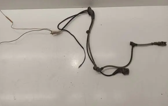 Skoda Octavia Mk3 (5E) ABS brake wheel speed sensor 5G0927903