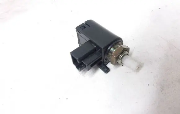 Clutch pedal sensor
