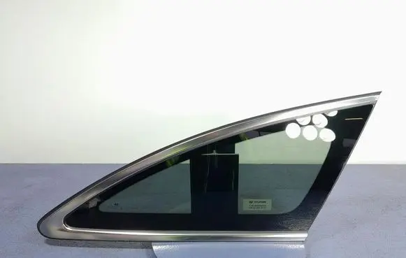 Hyundai i30 Rear side window 