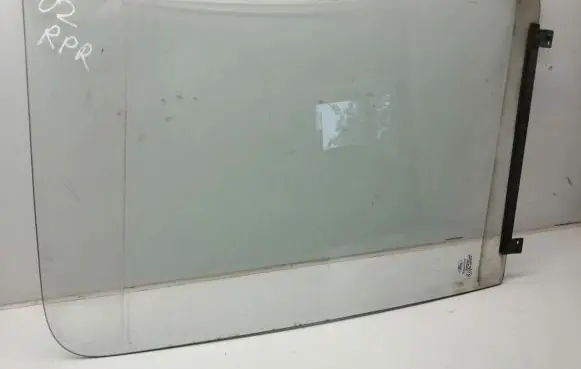 Ford Transit Front door window glass four-door 43R007023