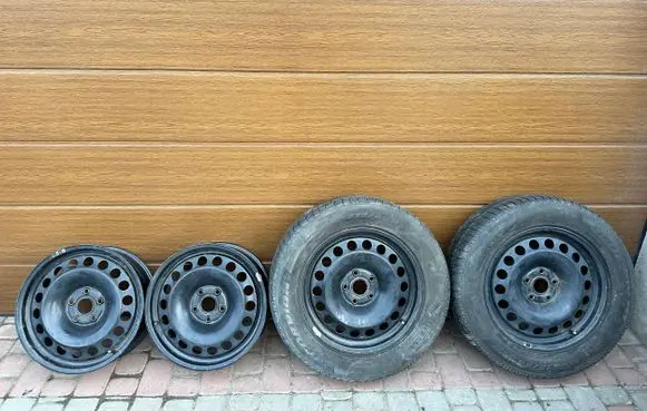 Volkswagen Tiguan R17 steel rim 5QF601027