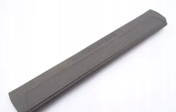 Mitsubishi Pajero side skirts sill cover MR402149