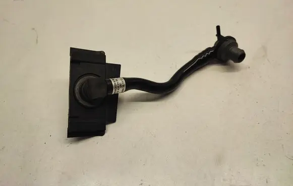 Mercedes-Benz CLS C218 X218 Vacuum line/pipe/hose A2124302629