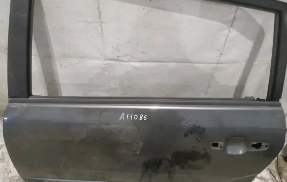 Toyota Corolla Verso AR10 Rear door glass trim molding 