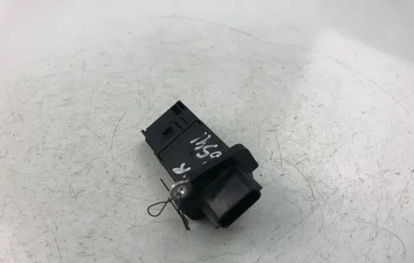 Nissan Qashqai Mass air flow meter 226807S000