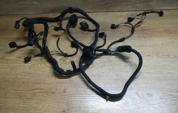 Volkswagen PASSAT B6 Engine installation wiring loom 07Z906379A