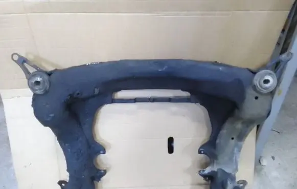 Skoda Superb B5 (3U) Front subframe 