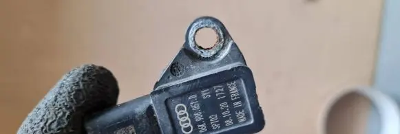 Audi A3 8Y Turbo air boost pressure sensor 06K906051D
