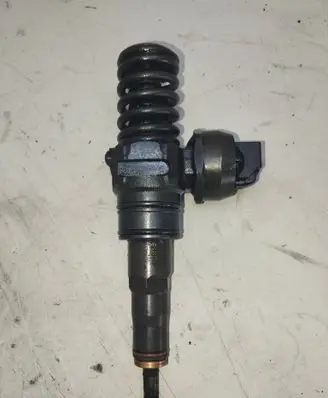 Volkswagen Transporter - Caravelle T5 Fuel injector 038130073AG