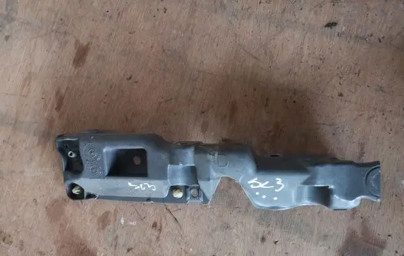 Renault Scenic III - Grand scenic III Fender mounting bracket