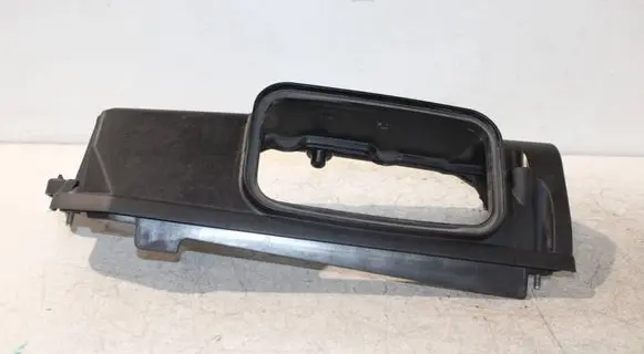 BMW 5 E60 E61 Air filter box cover 7787254