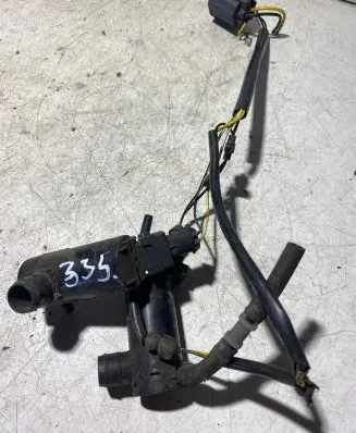 Volvo XC90 Windscreen/windshield washer pump 9169611 060210
