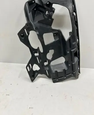 Volvo V60 Front bumper mounting bracket 31323841