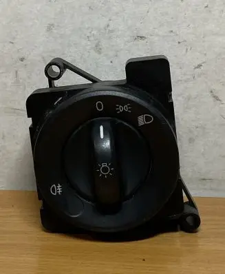 Mercedes-Benz Sprinter W906 Light switch A9065450104 C643