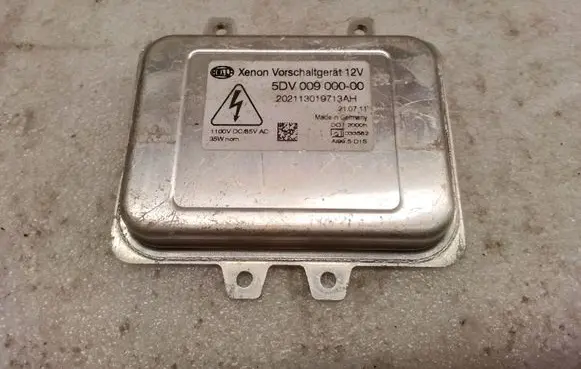 Headlight ballast module Xenon