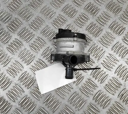 KIA Soul Electric auxiliary coolant/water pump 369100E650