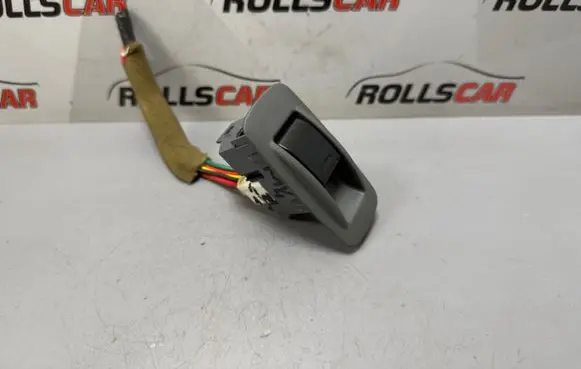 Toyota RAV 4 (XA20) Electric window control switch