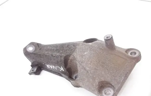 BMW 1 E81 E87 Engine mounting bracket 6760307 22116760307