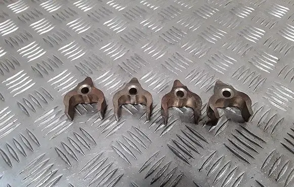 BMW X1 E84 Fuel Injector clamp holder 