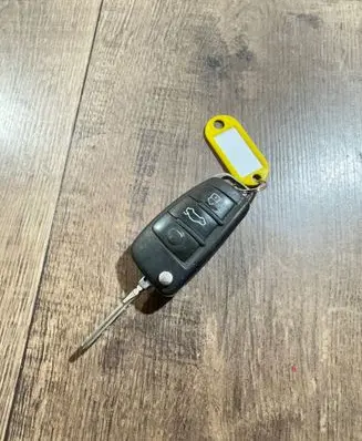 Audi Q7 4L Ignition key/card 