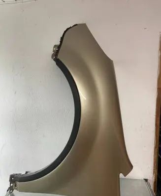 Subaru B9 Tribeca Fender