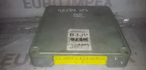 Mazda 323 Engine control unit/module B3J918881 079700-4100