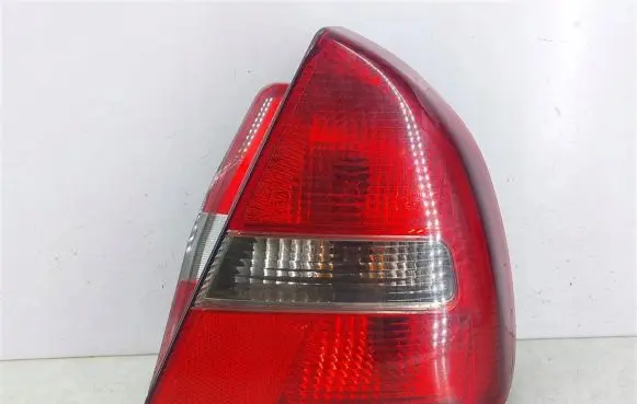 Mitsubishi Carisma Rear/tail lights