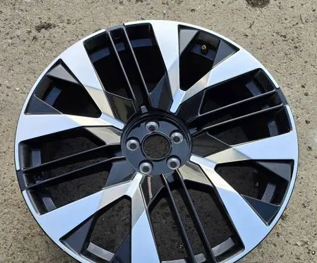 Polestar 4 R22 alloy rim 80012656