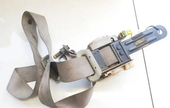 Nissan X-Trail T30 Front seatbelt tkab2eg392 tk-ab2-eg392