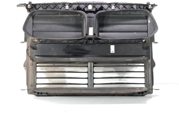 BMW X2 F39 Engine bonnet/hood lock trim molding 8082110610