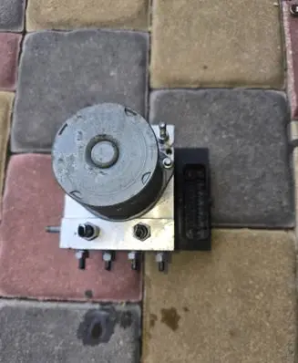 Peugeot 5008 ABS Pump 0265951326 00512S0181