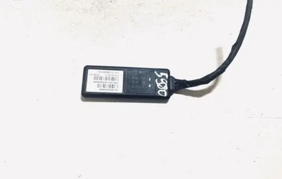Audi TT Mk1 Aerial GPS antenna n69831000 b5054638486