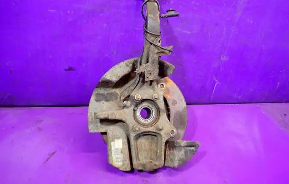 Alfa Romeo 159 Front wheel hub spindle knuckle