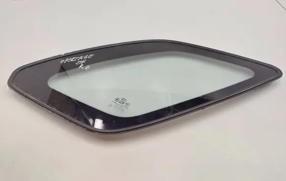 KIA Sportage Rear side window