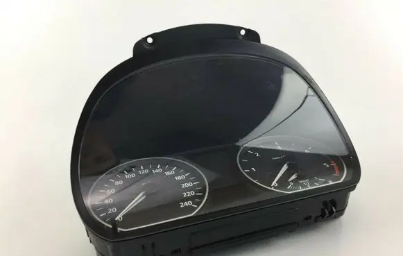 BMW 1 E81 E87 Speedometer (instrument cluster) 6983531 W1704