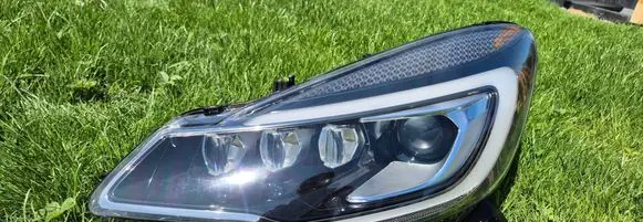 Citroen DS3 Headlight/headlamp 9808065180