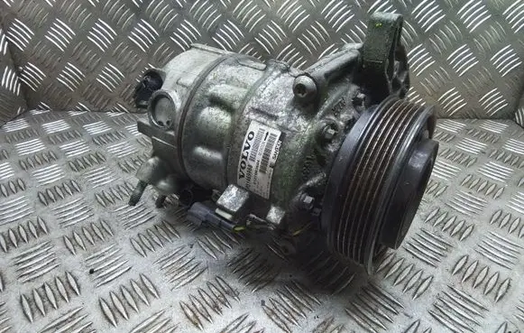 Volvo V60 Air conditioning (A/C) compressor (pump) P31469968 31469968