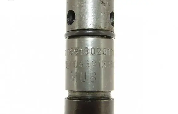 Audi A6 S6 C5 4B Fuel injector 059130201D