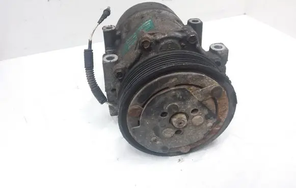 Renault Scenic I Air conditioning (A/C) compressor (pump) 7700866828B
