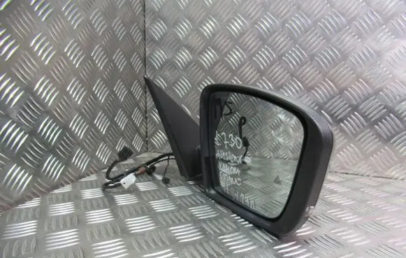 Maserati Levante Front door electric wing mirror 