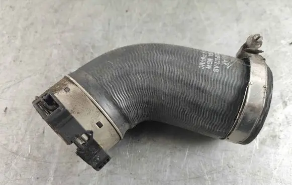 Jaguar F-Pace Intercooler hose/pipe T2H2547